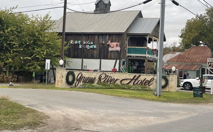 Pictures of Mixed Use, Retail property located at 1243 Gruene Rd, New Braunfels, TX 78130 for sales - image #1