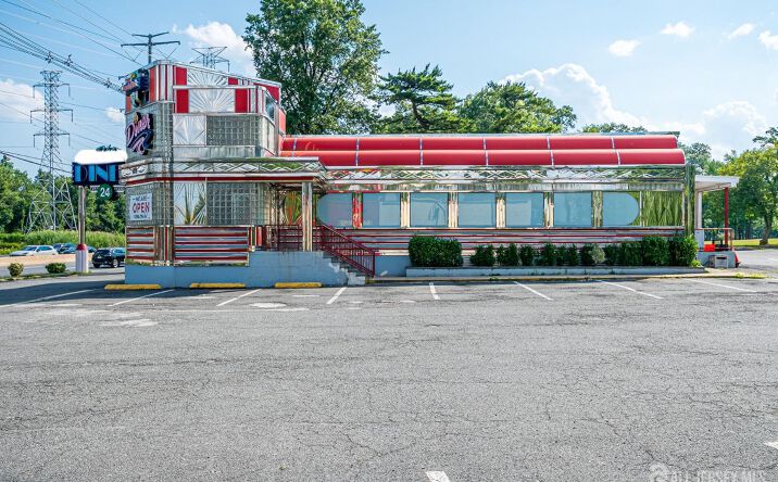 Pictures of Retail property located at 1475 U.S. 1 Highway, Edison, NJ 08820 for sales - image #1