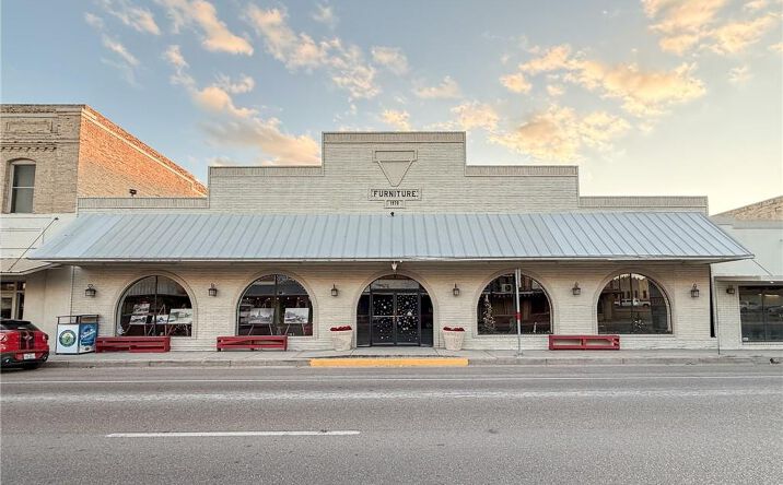 Pictures of Land property located at 306 E Main Street, Rio Grande City, TX 78582 for sales - image #1