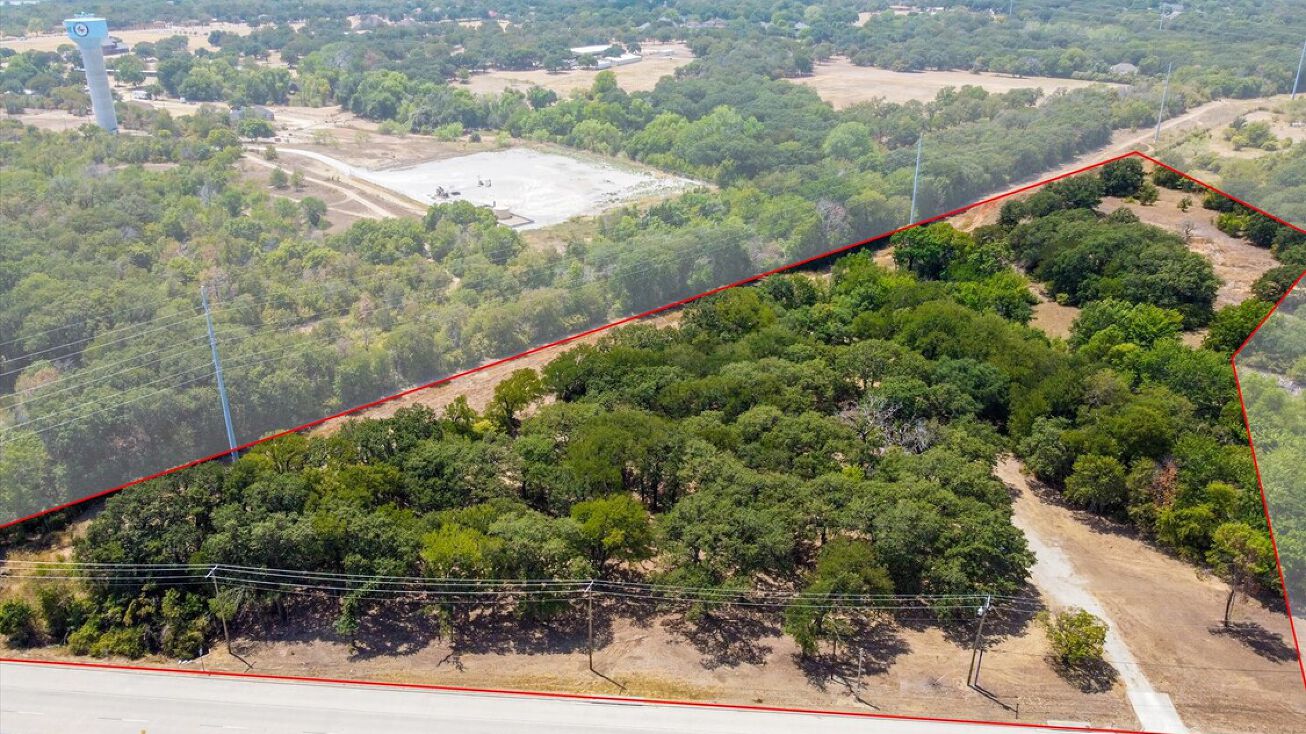 Pictures of Industrial, Mobile Home Park, Retail property located at 9251 Jacksboro Hwy, Fort Worth, TX 76135 for sales - image #1