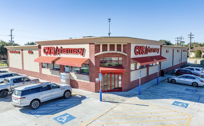 Pictures of Retail property located at 5044 Ambassador Caffery Pkwy, Lafayette, LA 70508 for sales - image #1