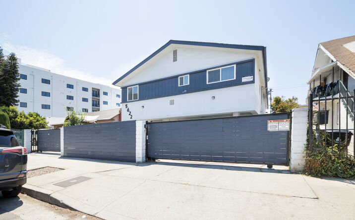 Pictures of Multifamily property located at 5622 La Mirada Ave, Los Angeles, CA 90038 for sales - image #1