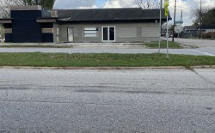 Pictures of Retail property located at 1202 Lockwood Dr, Houston, TX 77020 for sales - image #1