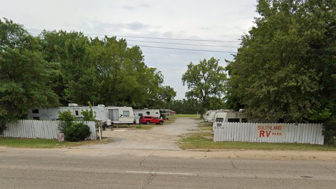 2216 E Broadway Ave, West Memphis, AR 72301 | Crexi.com