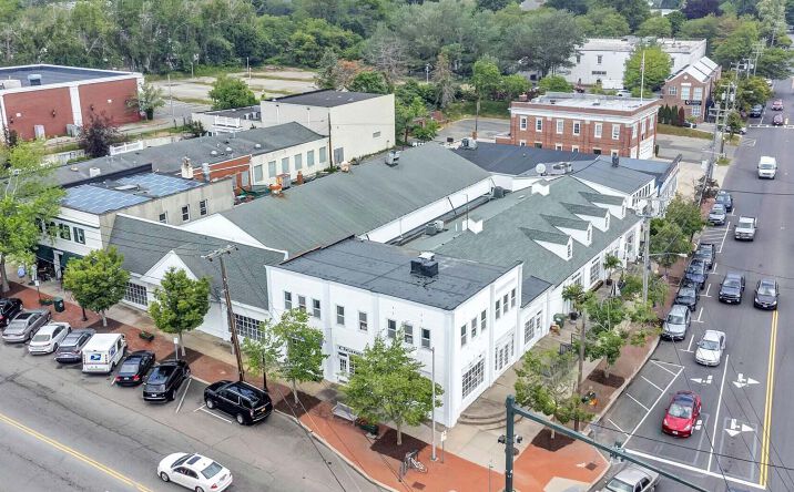 Pictures of Retail property located at 1-15 HILL ST, Southampton, NY 11968, 1-17 WINDMILL LN, Southampton, NY 11968 for sales - image #1