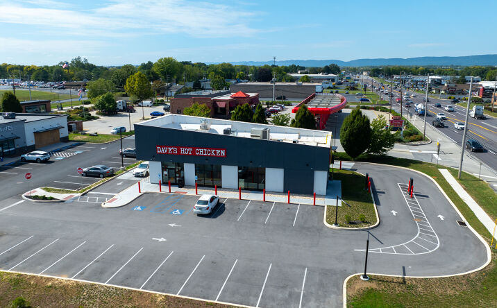 Pictures of Retail property located at 6042 Carlisle Pike, Mechanicsburg, PA 17050 for sales - image #1