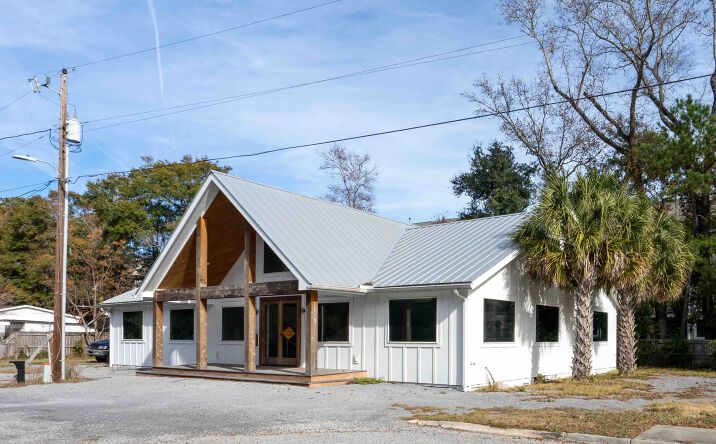 Pictures of Office, Land property located at 1242 White Flat Rd, Mount Pleasant, SC 29464 for sales - image #1
