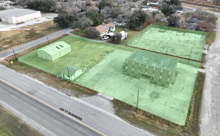 Pictures of Industrial, Office property located at 901 US-77 BUS, Sinton, TX 78387 for sales - image #1