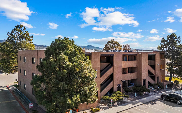 Pictures of Multifamily property located at 2095 S Pacheco St, Santa Fe, NM 87505 for sales - image #1