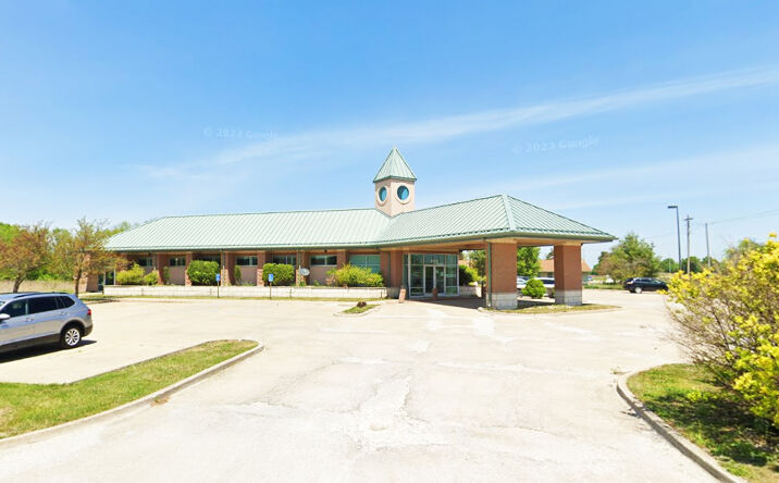 Pictures of Office property located at 2103 Silva Ln, Moberly, MO 65270 for sales - image #1