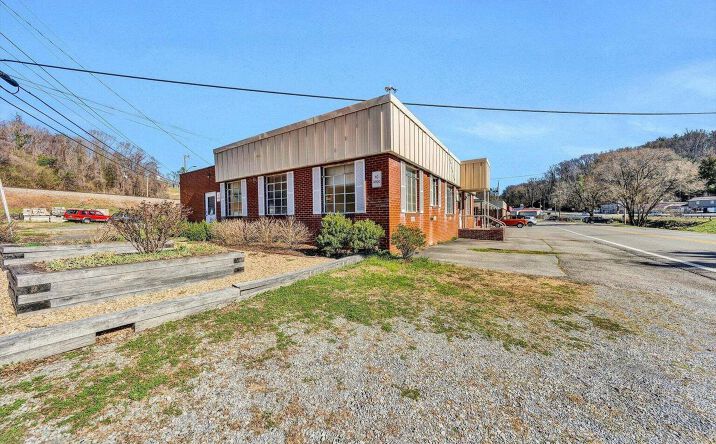 Pictures of Retail, Office property located at 100 Main St, Boones Mill, VA 24065 for sales - image #1