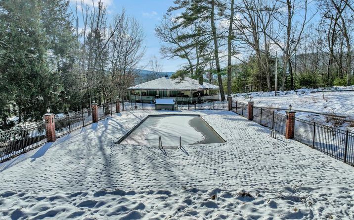 Pictures of Hospitality property located at 25 State Route 55, Barryville, NY 12719 for sales - image #1