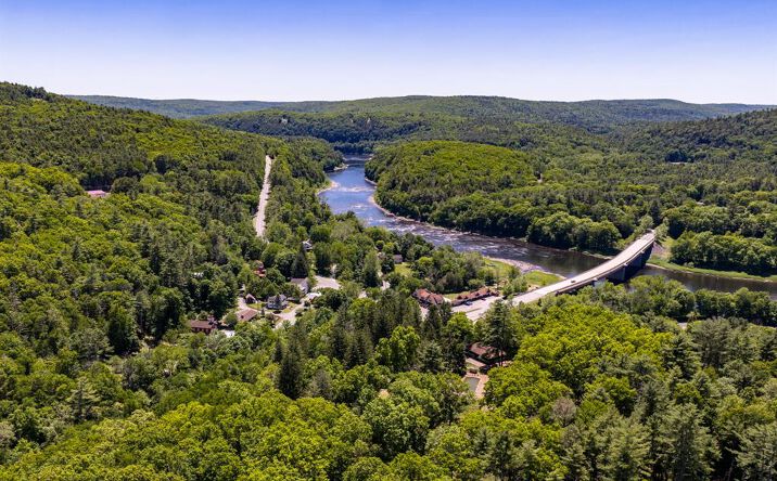 Pictures of Hospitality property located at 25 State Route 55, Barryville, NY 12719 for sales - image #1