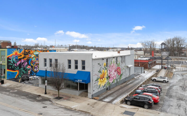 Pictures of Office, Industrial, Retail property located at 132 W Pearl Street, Jackson, MI 49201 for sales - image #1
