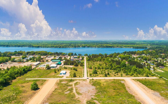 Pictures of Land property located at Eagle Parkway West St, Gaylord, MI 49735 for sales - image #1