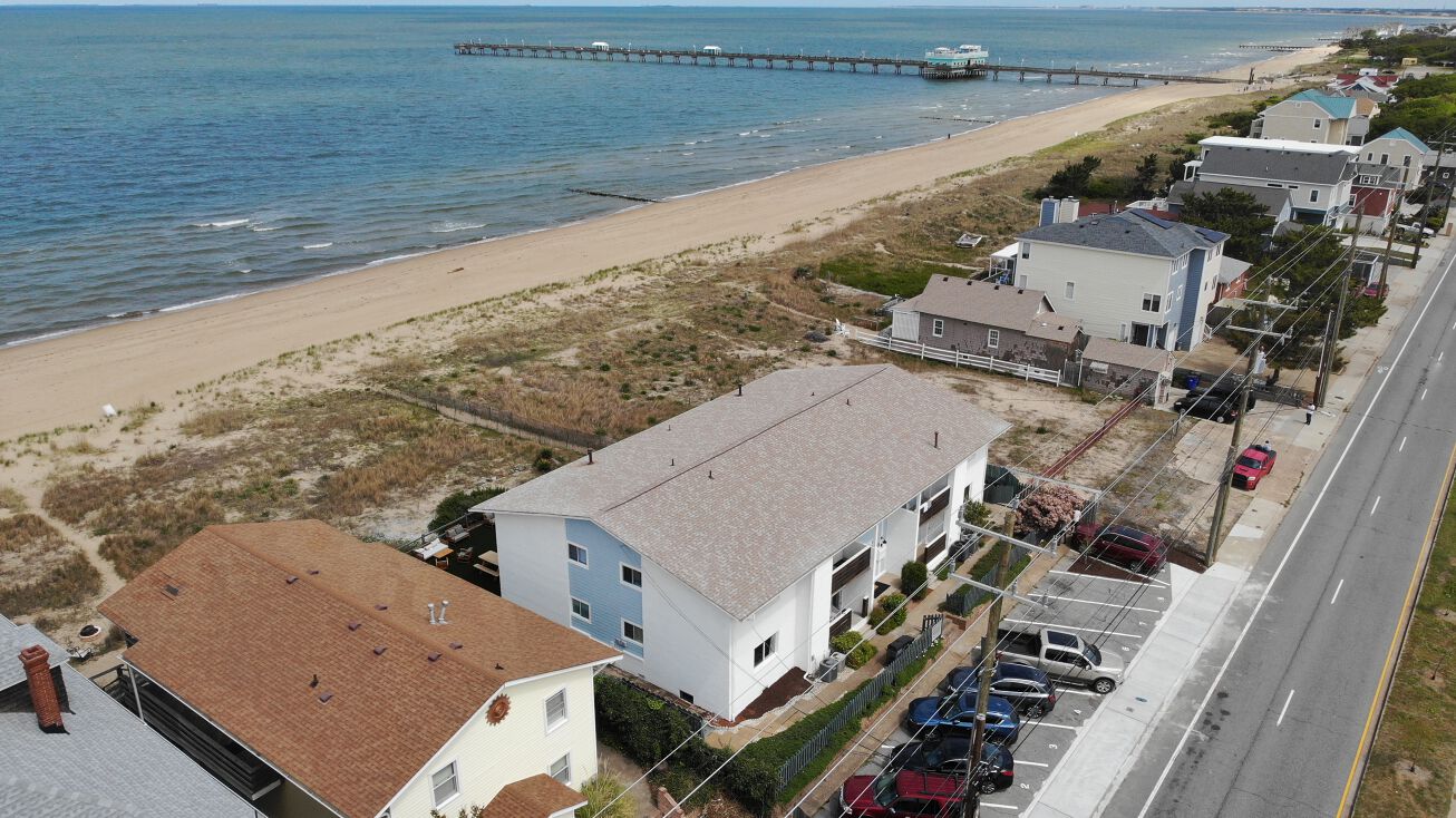 Pictures of Multifamily property located at 570 W Ocean View Ave, Norfolk, VA 23503 for sales - image #1