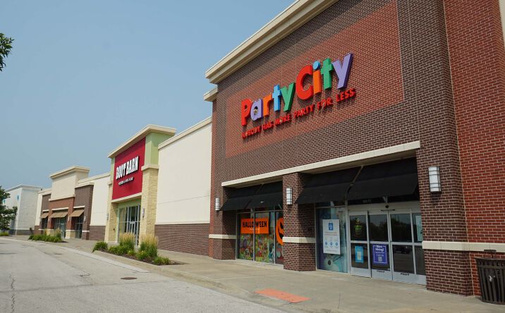 Pictures of Retail property located at 3271 Marketplace Dr, Council Bluffs, IA 51501 for sales - image #1
