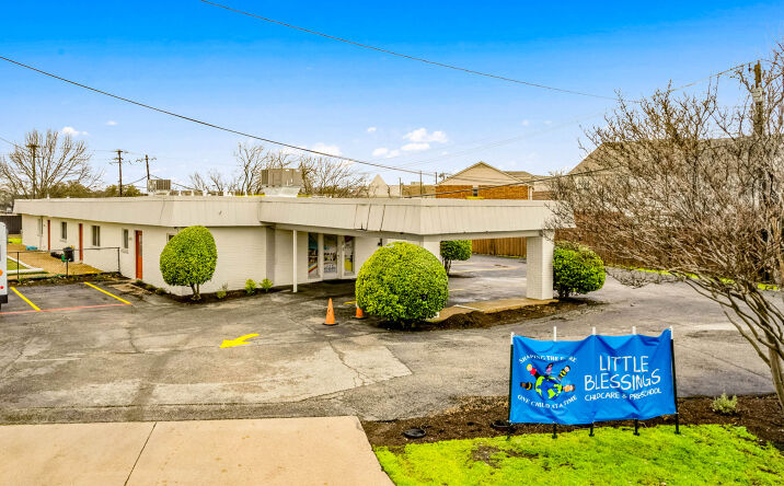 Pictures of Retail, Special Purpose property located at 2700 South Rigsbee Drive, Plano, TX 75074 for sales - image #1