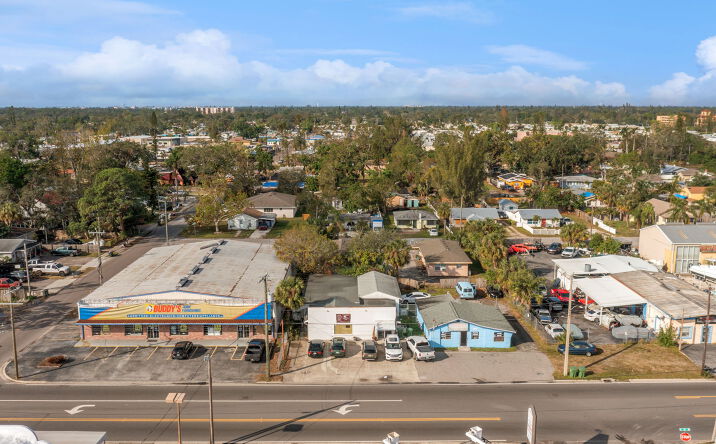 Pictures of Industrial, Office, Retail property located at 2506 9th St W, Bradenton, FL 34205 for sales - image #1
