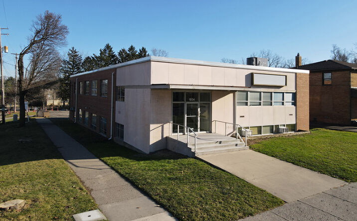 Pictures of Office property located at 1034 N Washington Ave, Lansing, MI 48906 for sales - image #1