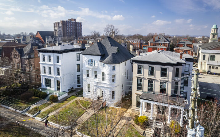 Pictures of Multifamily property located at 1010 S 3rd St, Louisville, KY 40203 for sales - image #1