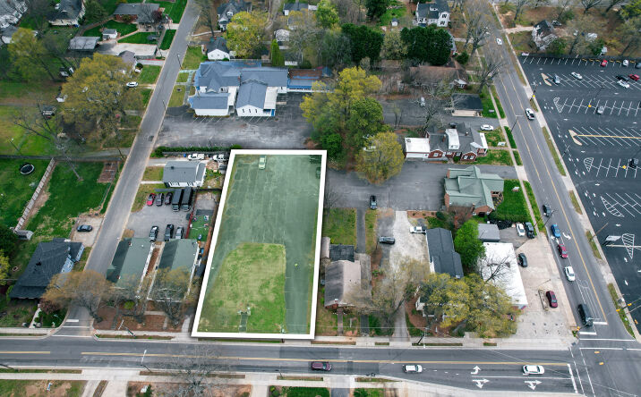 Pictures of Land property located at 127 W Statesville Ave, Mooresville, NC 28115 for sales - image #1