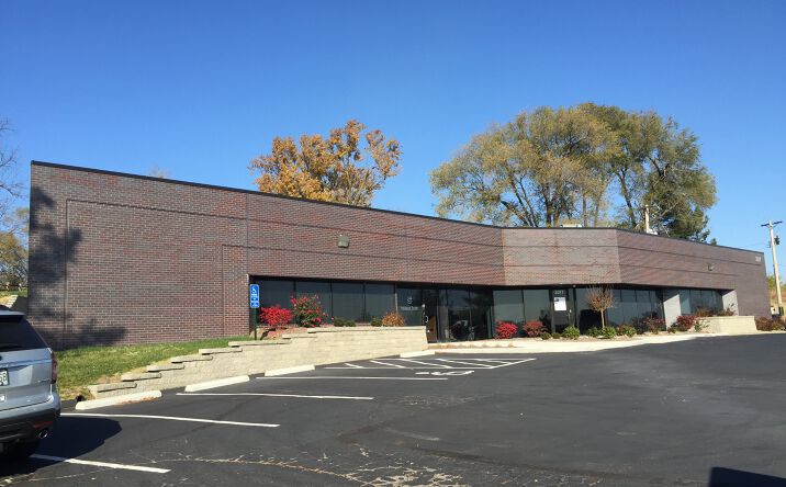 Pictures of Industrial property located at 3377 Hollenberg Dr, Bridgeton, MO 63044 for sales - image #1