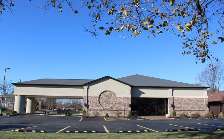 Pictures of Mixed Use, Office, Retail property located at 200 N Morgan St, Shelbyville, IL 62565 for sales - image #1