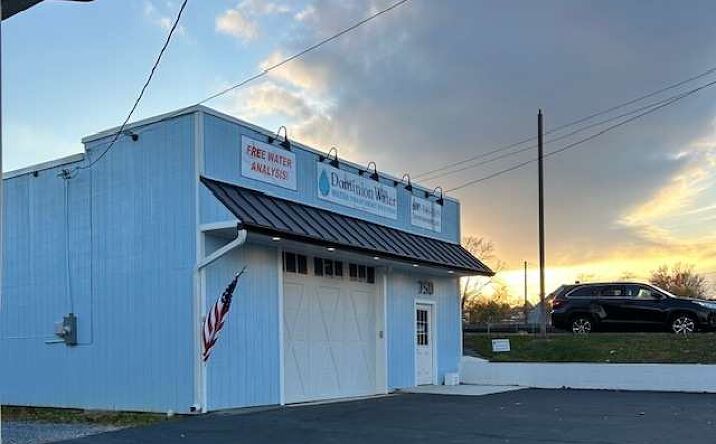 Pictures of Retail property located at 760 E Main St, Purcellville, VA 20132 for sales - image #1