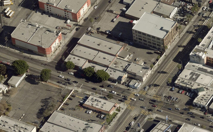 Pictures of Industrial property located at 701-710 E Washington Blvd, 1806 S San Pedro ST & 706-716 E 18TH ST, Los Angeles, CA 90015 for sales - image #1