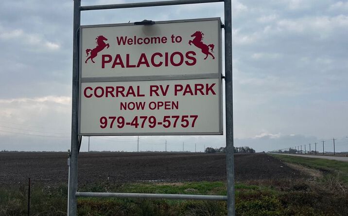 Pictures of Retail property located at 22014 State Highway 35 S, Palacios, TX 77465 for sales - image #1