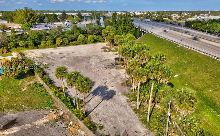 Pictures of Land property located at 7601 Ellen Ln, West Palm Beach, FL 33411 for sales - image #1