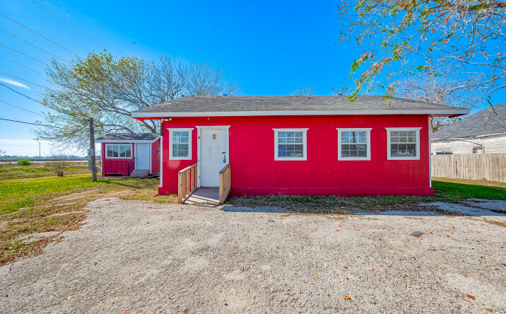 Pictures of Retail property located at 8912 Park St, Needville, TX 77461 for sales - image #1