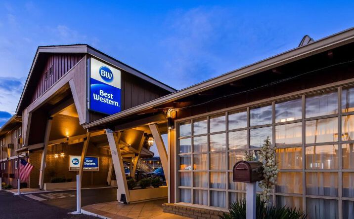 Pictures of Hospitality property located at 760 nw garden valley blvd., Roseburg, OR 97471 for sales - image #1