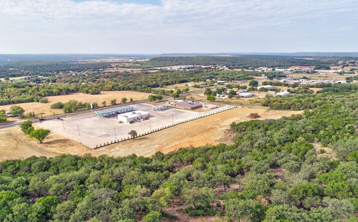 Pictures of Land property located at TBD Travis Dr, Mineral Wells, TX 76067 for sales - image #1