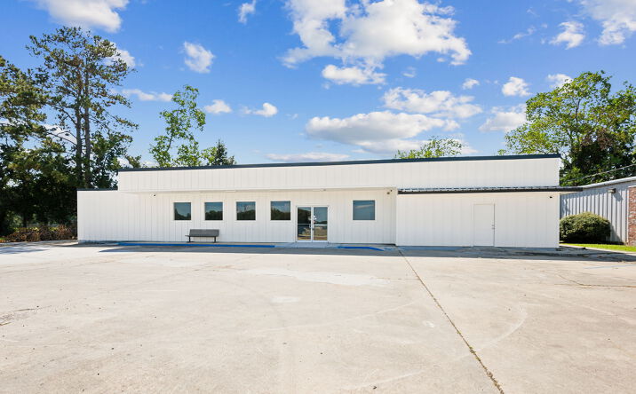Pictures of Mixed Use, Office, Retail property located at 1705 C M Fagan Dr, Hammond, LA 70403 for sales - image #1