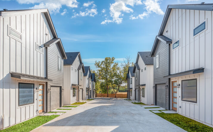 Pictures of Multifamily property located at 3001 E 51st St, Austin, TX 78723 for sales - image #1