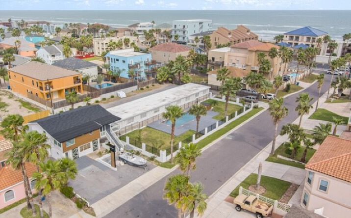 Pictures of Hospitality property located at 120 E Jupiter Ln, South Padre Island, TX 78597 for sales - image #1