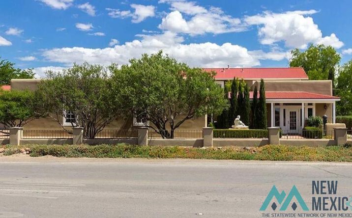 Pictures of Land property located at 1885 Boutz Road, Las Cruces, NM 88005 for sales - image #1