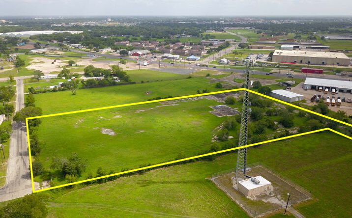 Pictures of Land property located at 2608 Plainview St, Victoria, TX 77901 for sales - image #1