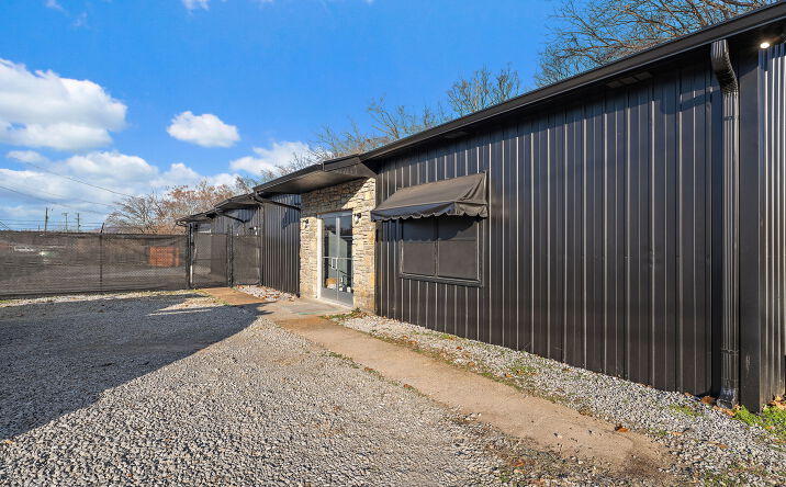 916 3rd Ave S, Nashville, TN 37210 | Crexi.com