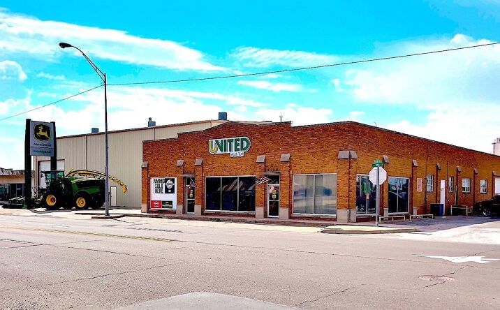 Pictures of Industrial, Mixed Use, Office, Retail property located at 401 S Main St, Frederick, OK 73542 for sales - image #1