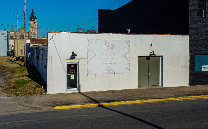 Pictures of Mixed Use, Retail property located at 701 Washington St, Paducah, KY 42003 for sales - image #1