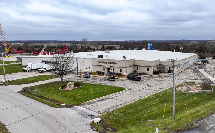 Pictures of Industrial property located at 1674 N Industrial Ave, Ottawa, KS 66067 for sales - image #1