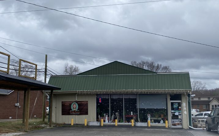 Pictures of Retail, Office, Mixed Use, Special Purpose property located at 156 Hustonville St, Liberty, KY 42539 for sales - image #1
