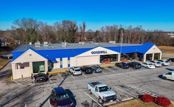 Pictures of Industrial, Office, Retail property located at 512 Westover Dr, Danville, VA 24541 for sales - image #1