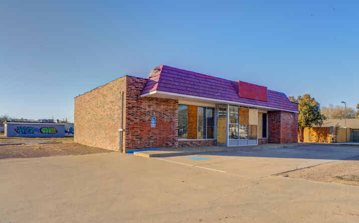 Pictures of Retail property located at 313 N Detroit Ave, Lubbock, TX 79415 for sales - image #1