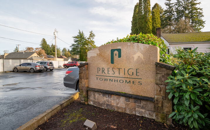 Pictures of Multifamily property located at 425 4th St NE, Puyallup, WA 98372 for sales - image #1