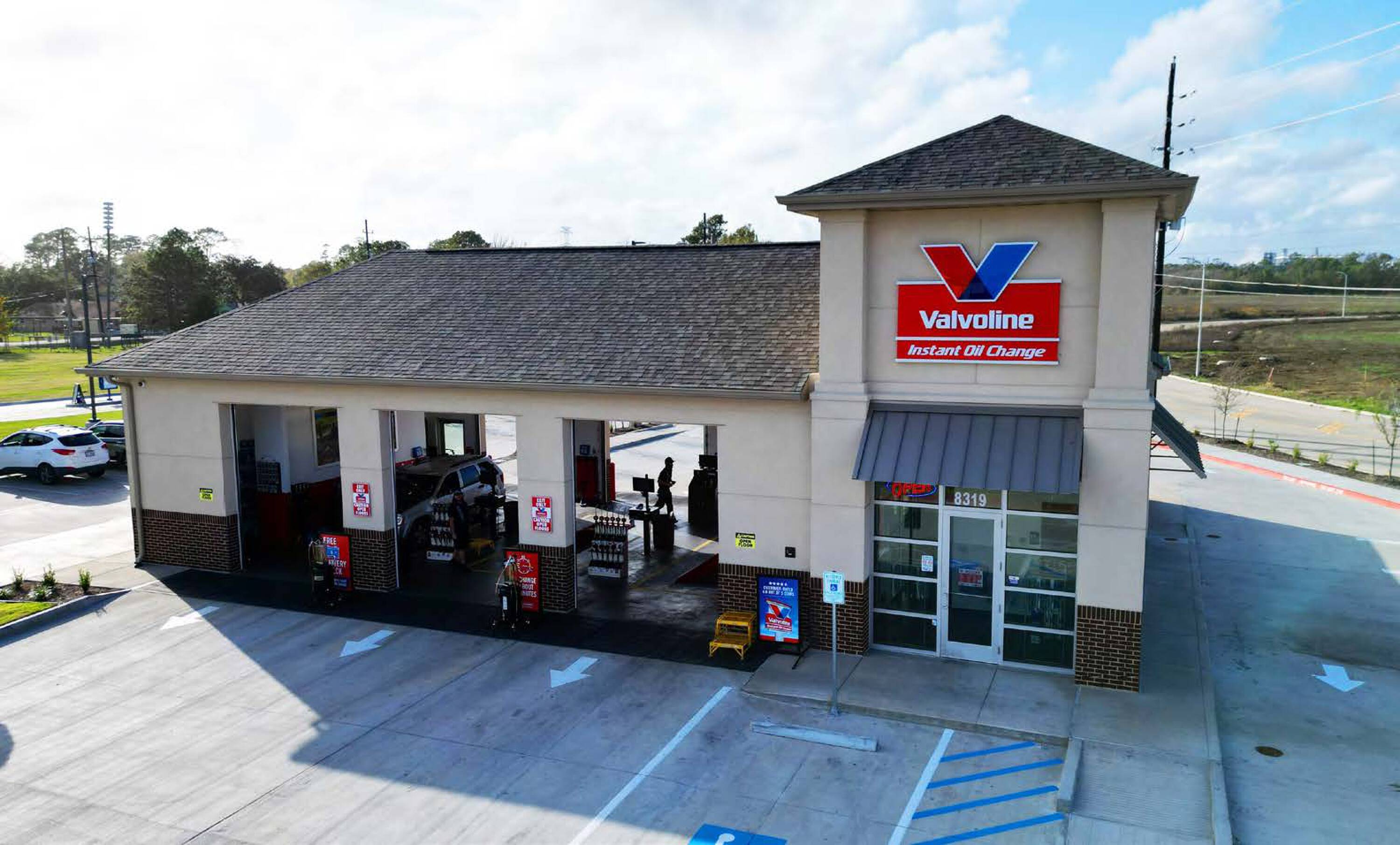 Valvoline - Baytown, TX Single Tenant Absolute NNN