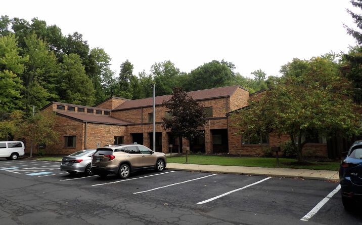 Pictures of Office property located at 8445 Munson Rd, Mentor, OH 44060 for sales - image #1